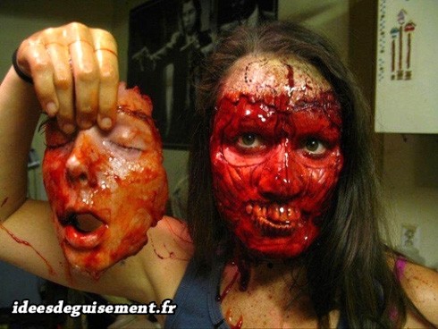 Maquillage de visage scalpé de zombie