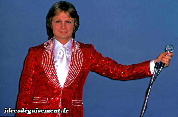 Claude-Francois-veste-rouge-Idees-originales-de-deguisement-costume-par-theme-de-soiree-strass-paillettes-celebrite-disco.jpg